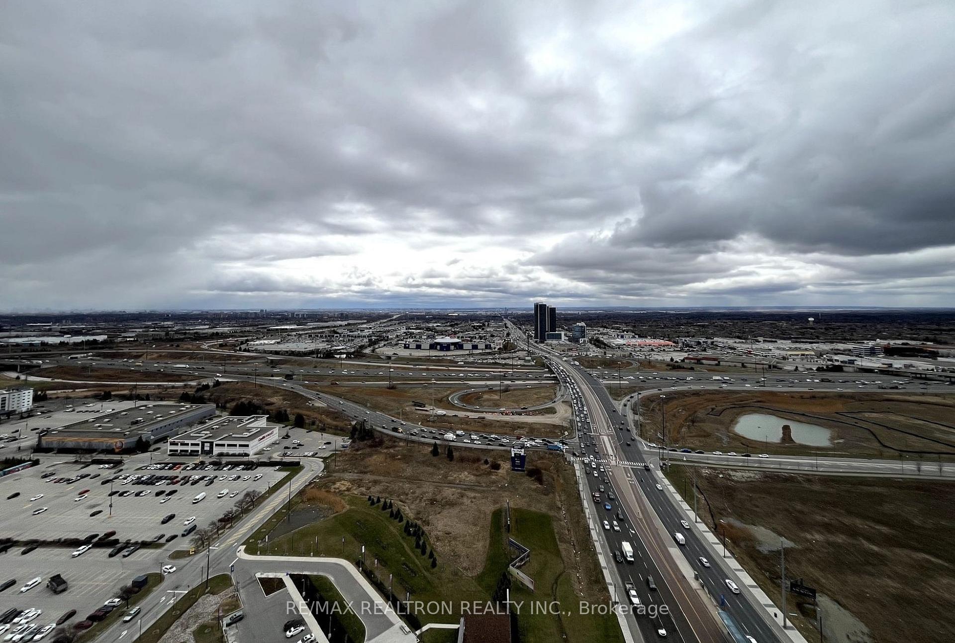 Photo 20 of Unit 4208, 225 Commerce Street, Vaughan, Vaughan Corporate Centre — HOMEH