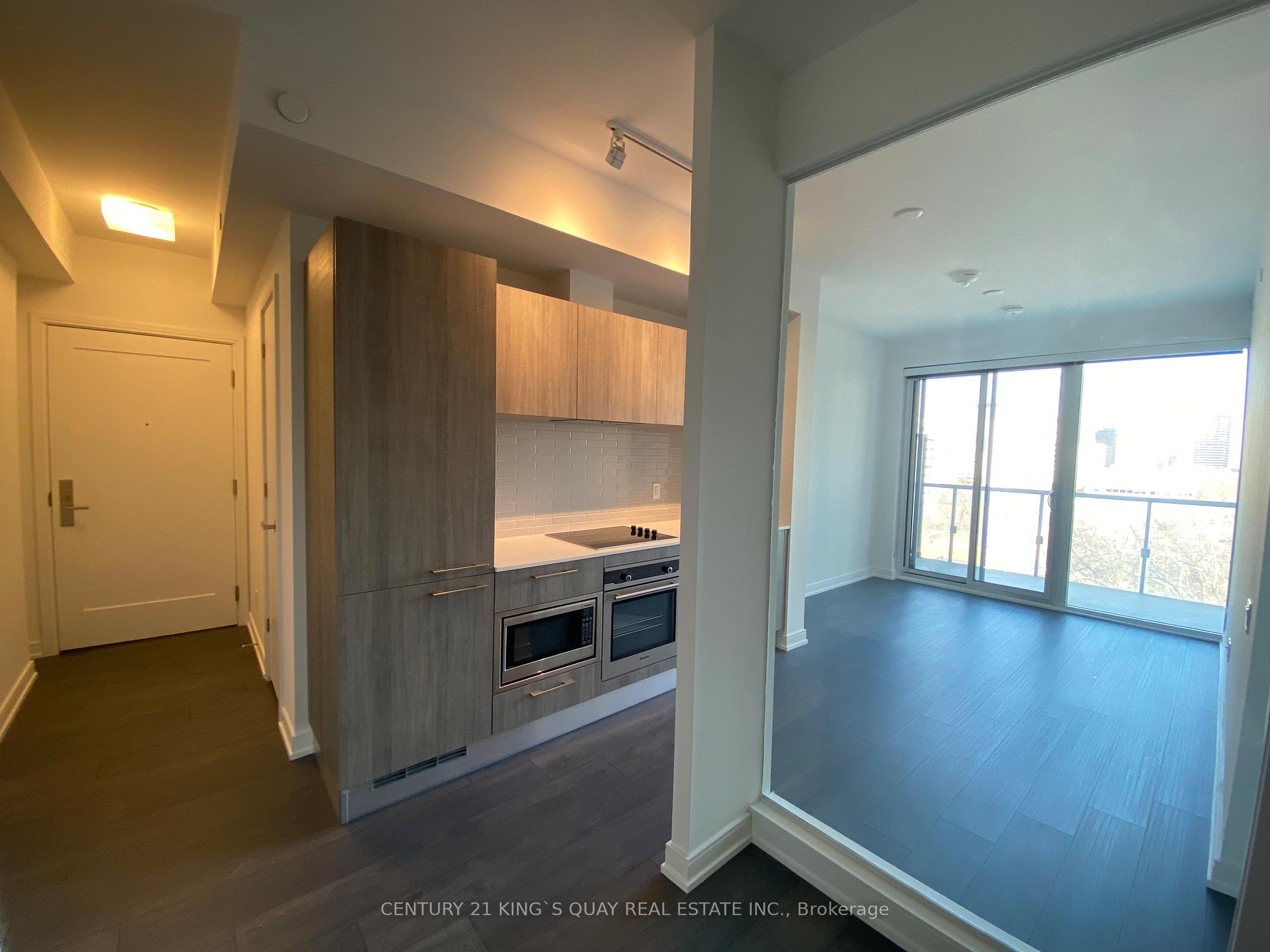 Photo 8 of Unit 804, 3 Gloucester Street, Toronto, Church-Yonge Corridor — HOMEH