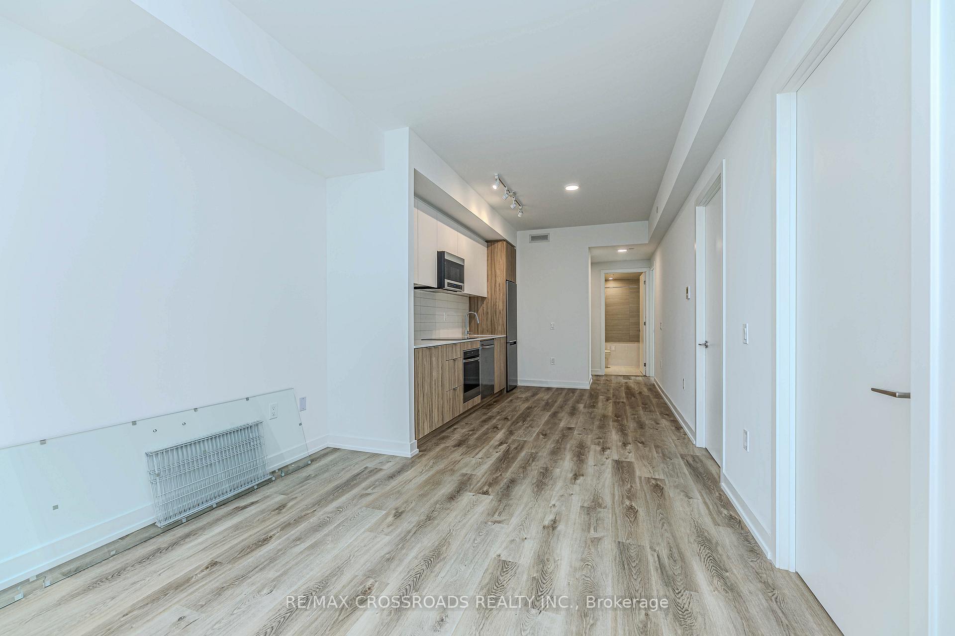 Photo 32 of Unit 304, 6 Chartwell Road, Etobicoke, Stonegate-Queensway — HOMEH