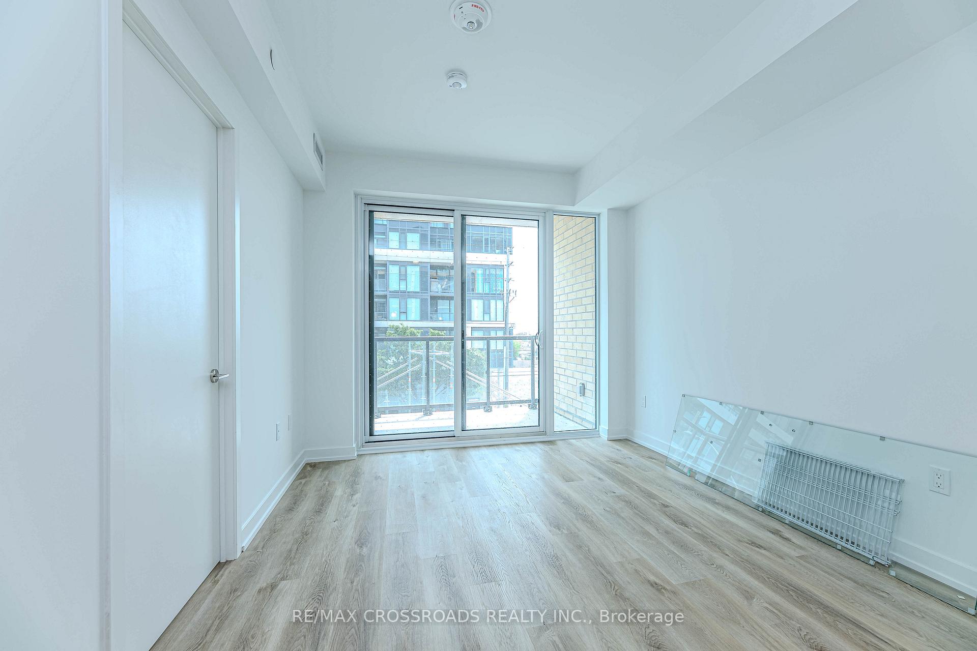Photo 17 of Unit 304, 6 Chartwell Road, Etobicoke, Stonegate-Queensway — HOMEH