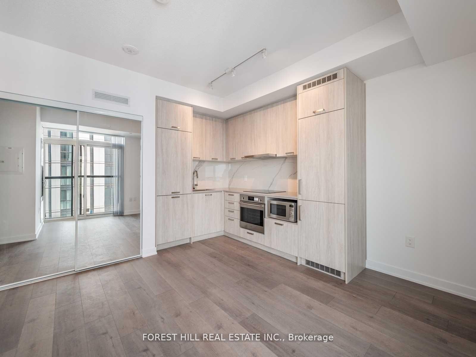 Photo 10 of Unit 903, 38 Honeycrisp Crescent, Vaughan, Concord — HOMEH