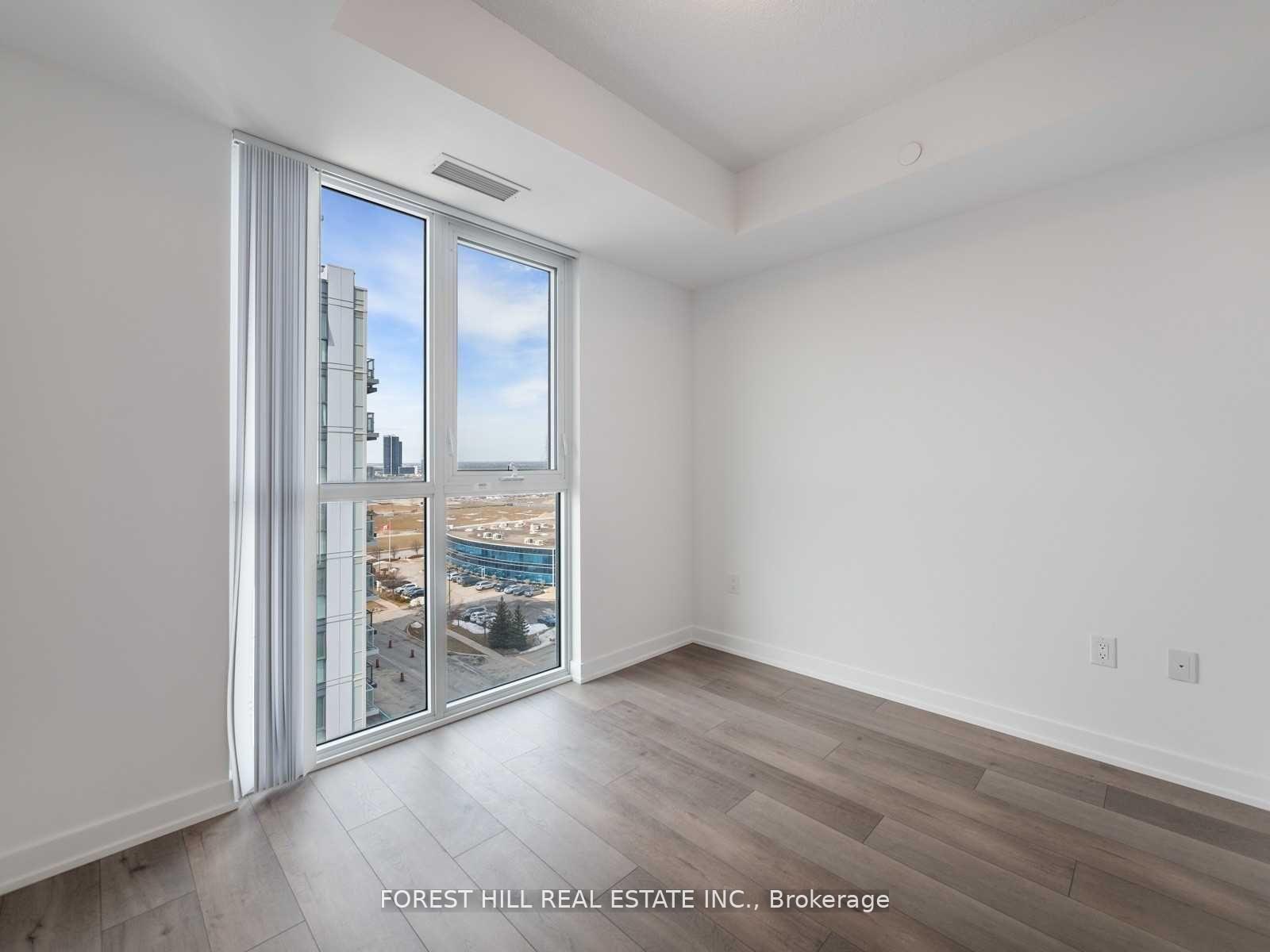 Photo 23 of Unit 903, 38 Honeycrisp Crescent, Vaughan, Concord — HOMEH