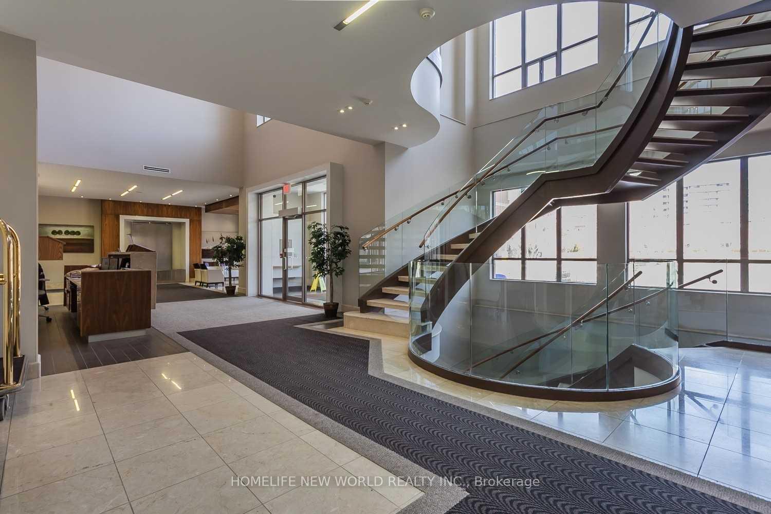 Photo 2 of Unit 103, 37 Galleria Parkway, Markham, Commerce Valley — HOMEH