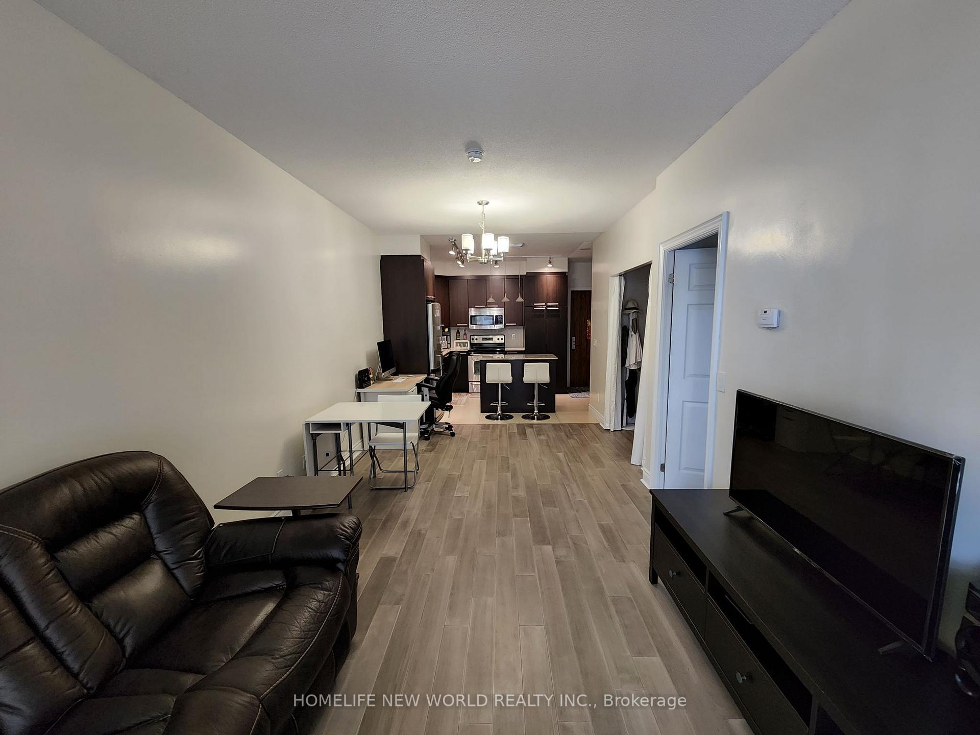 Photo 16 of Unit 103, 37 Galleria Parkway, Markham, Commerce Valley — HOMEH