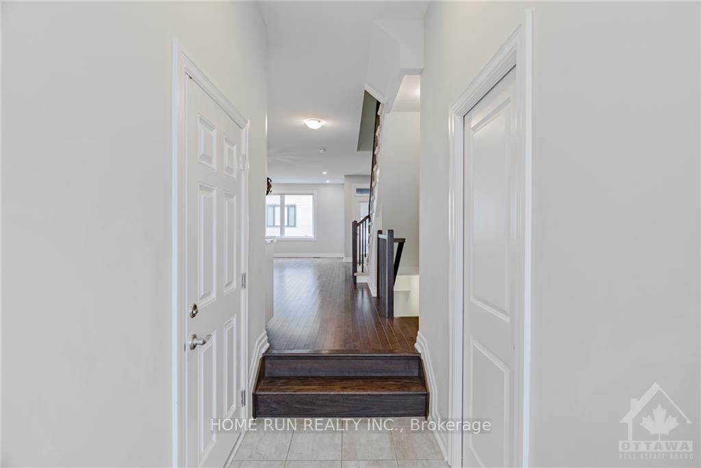 Photo 4 of 307 Grackle Street, Ottawa, Blossom Park/Kemp Park/Findlay Creek — HOMEH