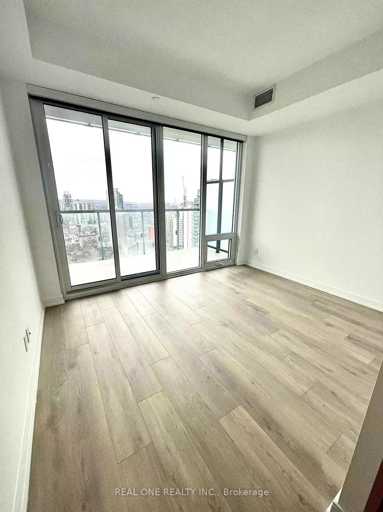 Photo 12 of Unit 3705, 3 Gloucester Street, Toronto, Church-Yonge Corridor — HOMEH