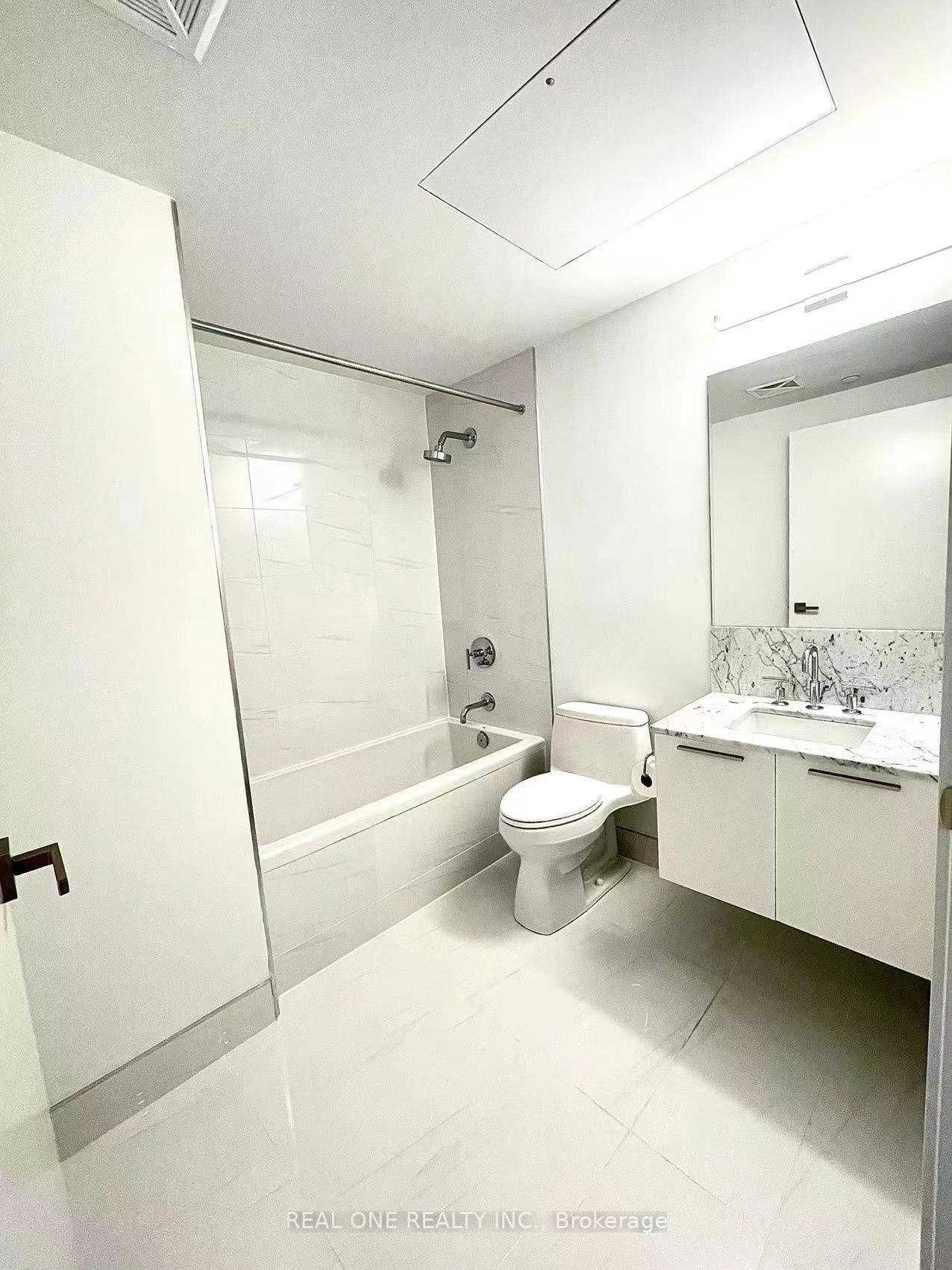 Photo 3 of Unit 3705, 3 Gloucester Street, Toronto, Church-Yonge Corridor — HOMEH