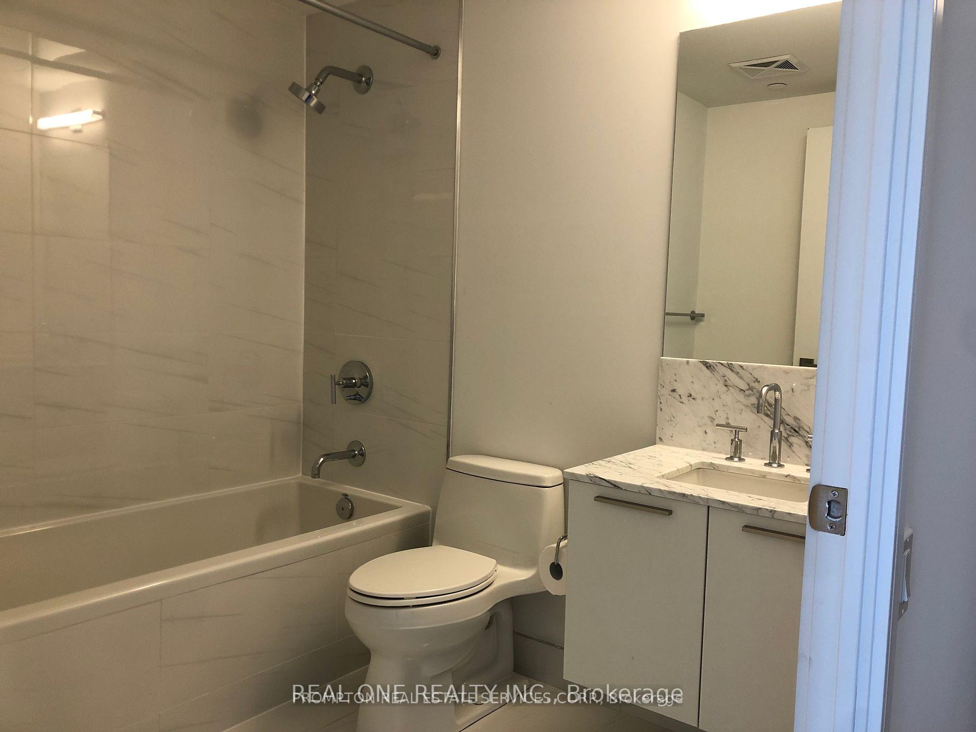 Photo 9 of Unit 3705, 3 Gloucester Street, Toronto, Church-Yonge Corridor — HOMEH