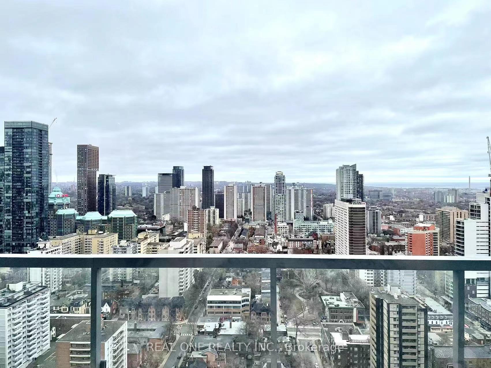Photo 8 of Unit 3705, 3 Gloucester Street, Toronto, Church-Yonge Corridor — HOMEH