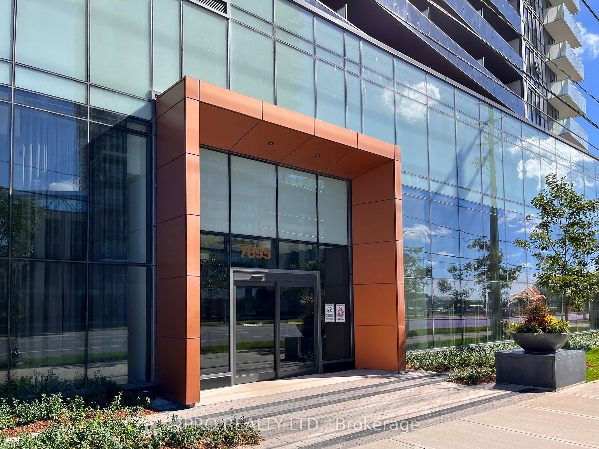 Photo 9 of Unit 809, 7895 Jane Street, Vaughan, Concord — HOMEH