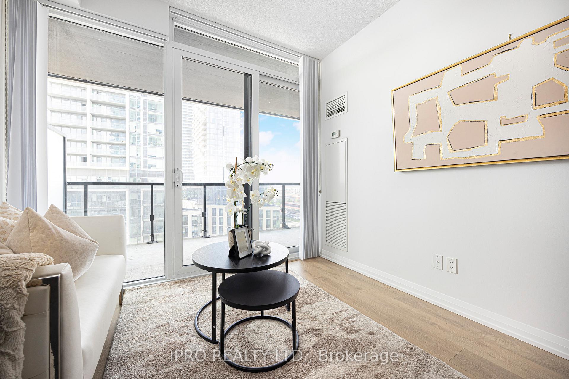 Photo 8 of Unit 809, 7895 Jane Street, Vaughan, Concord — HOMEH