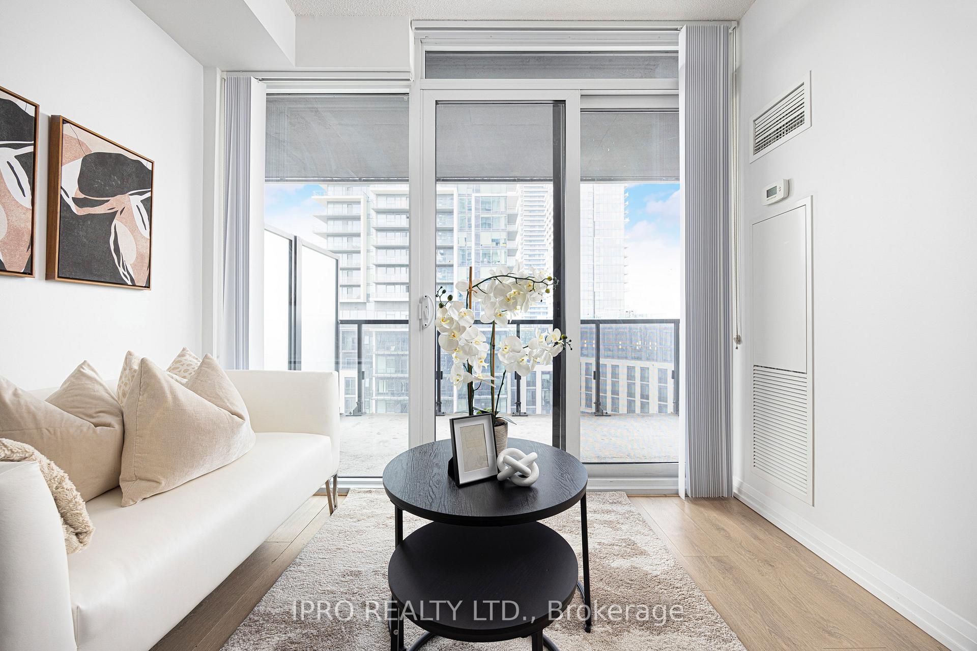 Photo 12 of Unit 809, 7895 Jane Street, Vaughan, Concord — HOMEH
