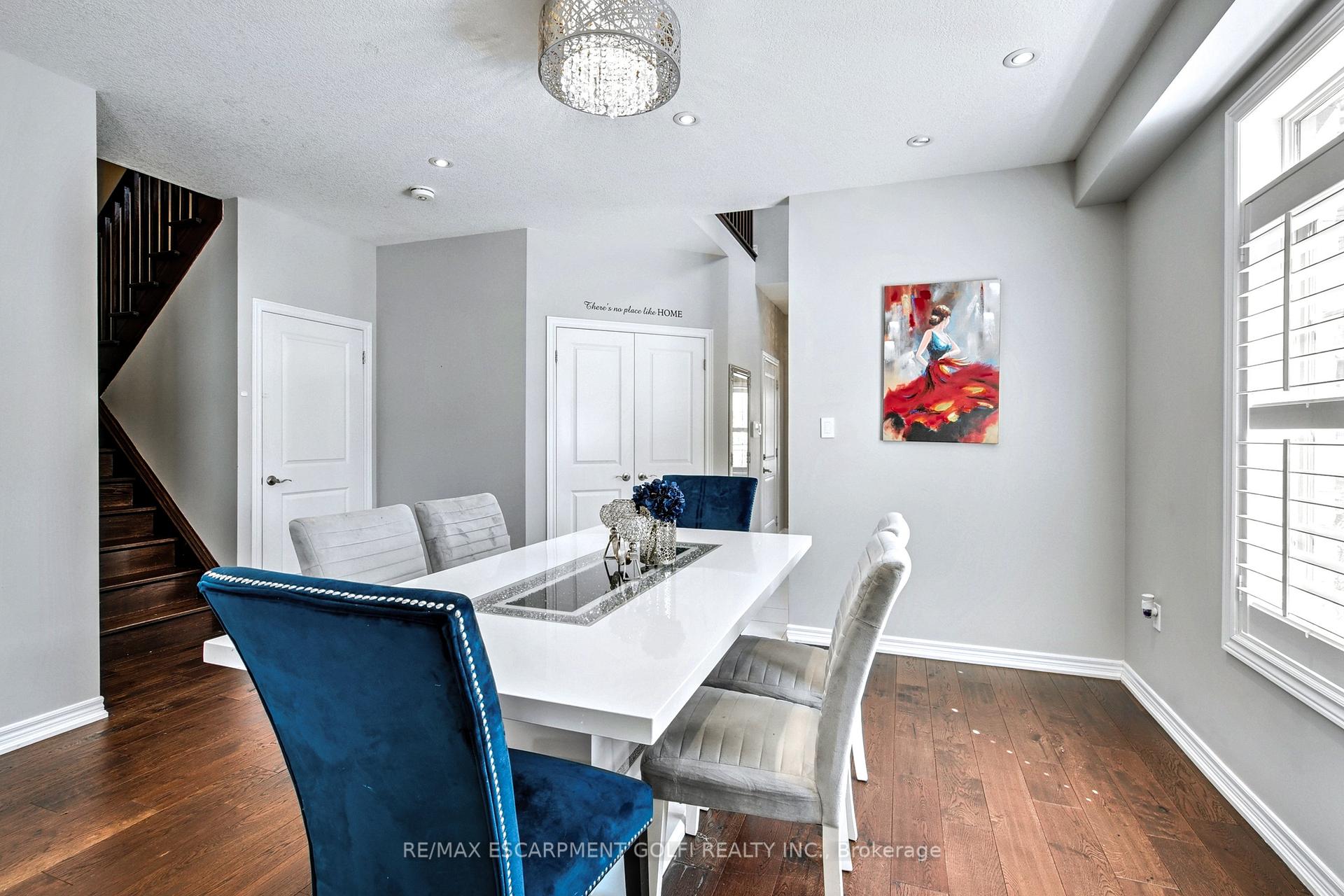 Photo 8 of Unit 17, 270 Main Street W, Grimsby, Grimsby West — HOMEH