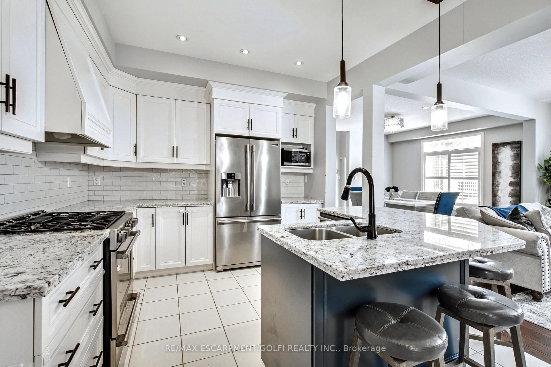 Photo 14 of Unit 17, 270 Main Street W, Grimsby, Grimsby West — HOMEH