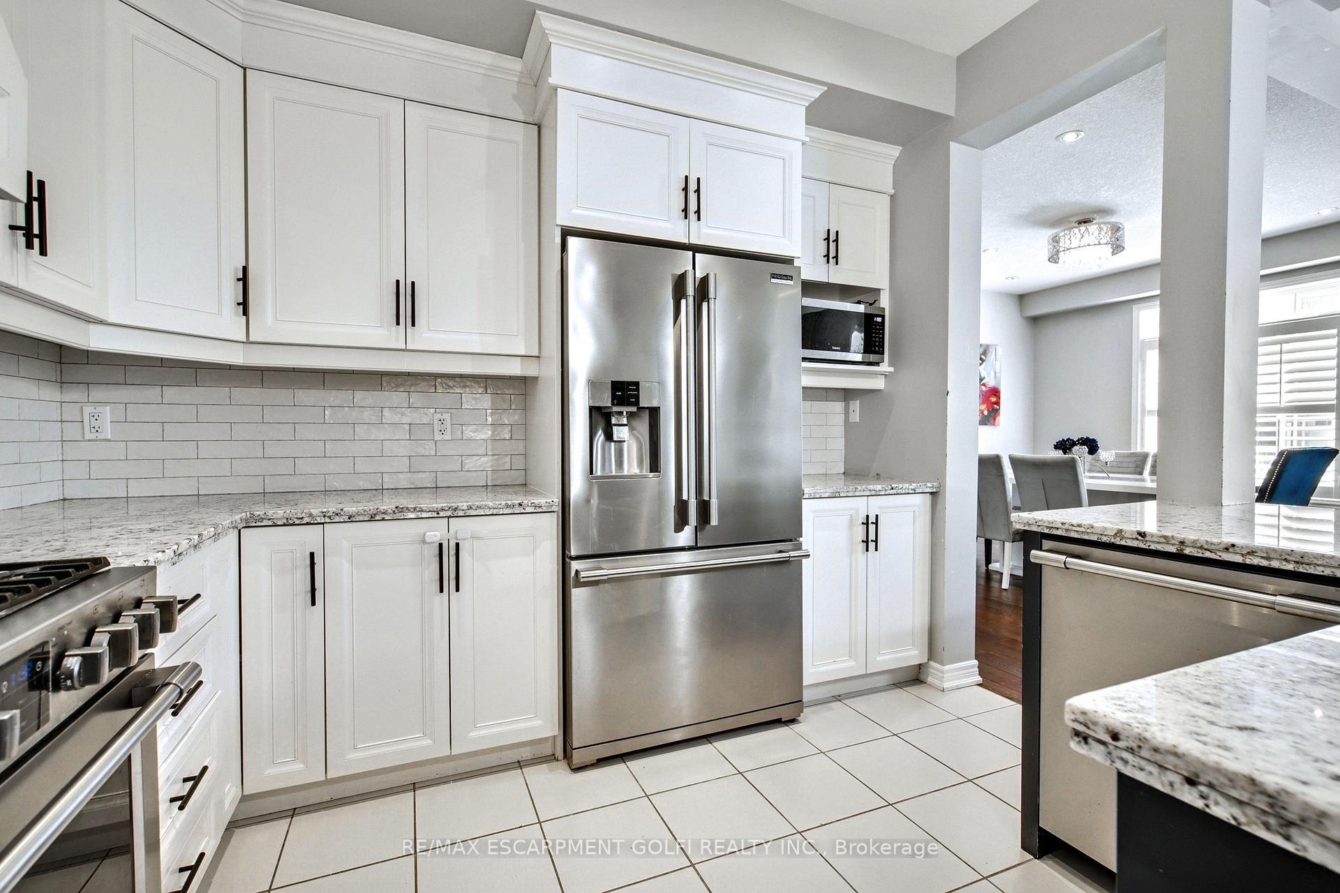 Photo 18 of Unit 17, 270 Main Street W, Grimsby, Grimsby West — HOMEH