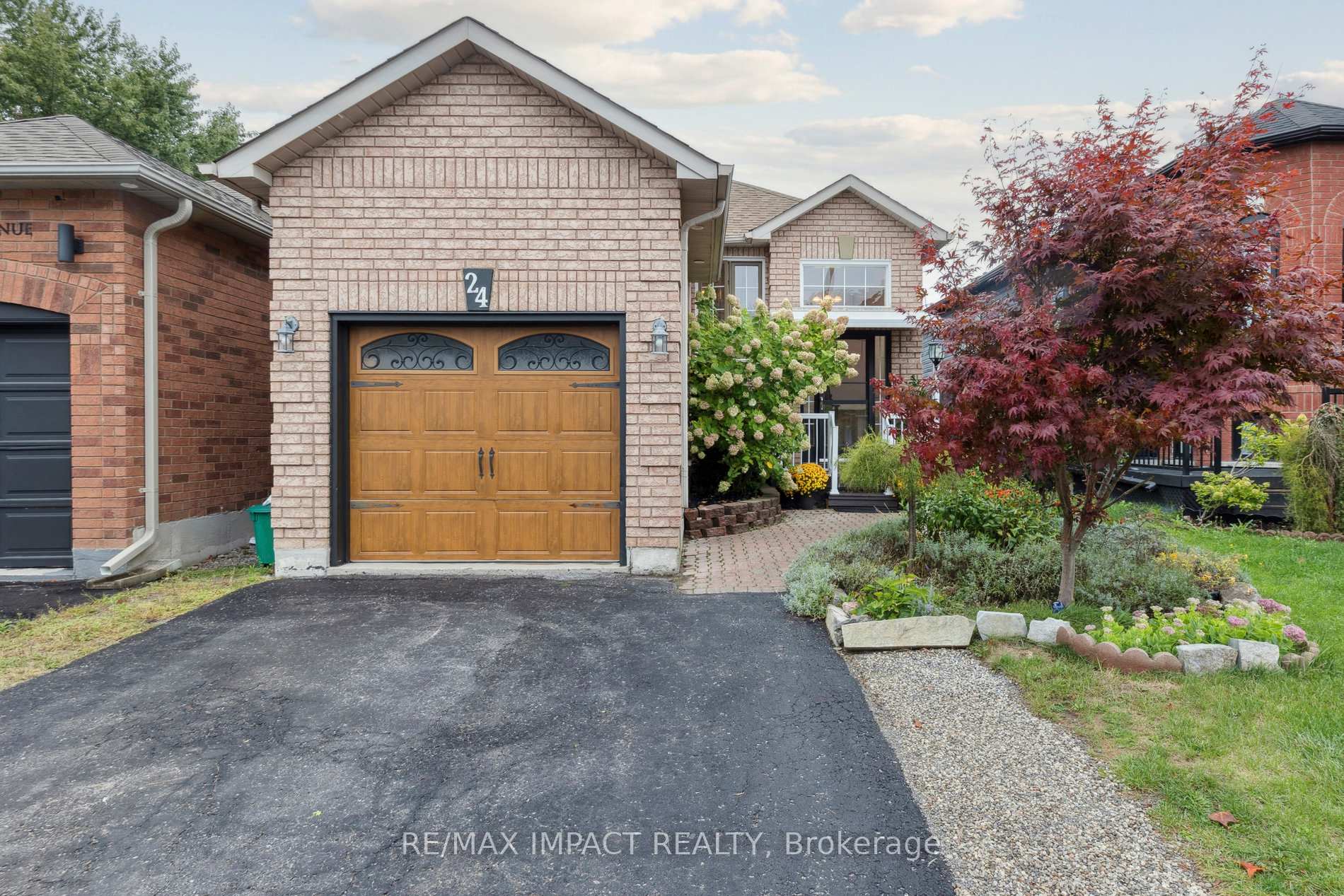 Photo 1 of 24 Birmingham Avenue, Clarington, Bowmanville — HOMEH