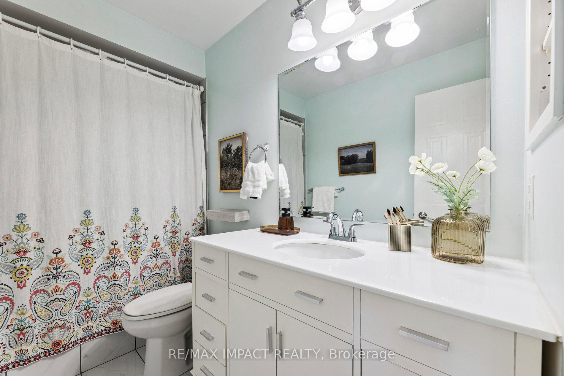 Photo 13 of 24 Birmingham Avenue, Clarington, Bowmanville — HOMEH