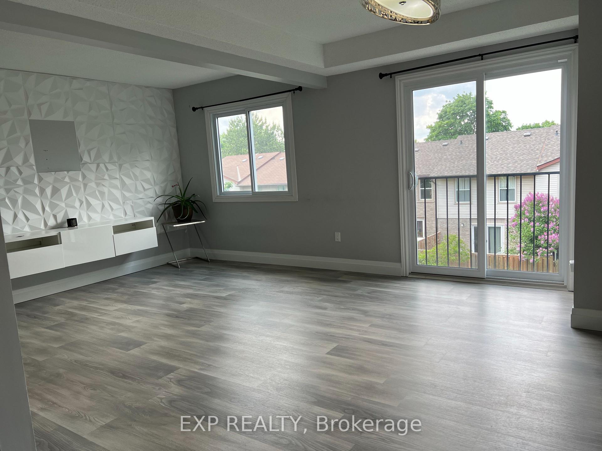 Photo 2 of Unit 202, 454 Janefield Avenue, Guelph, Dovercliffe Park/Old University — HOMEH