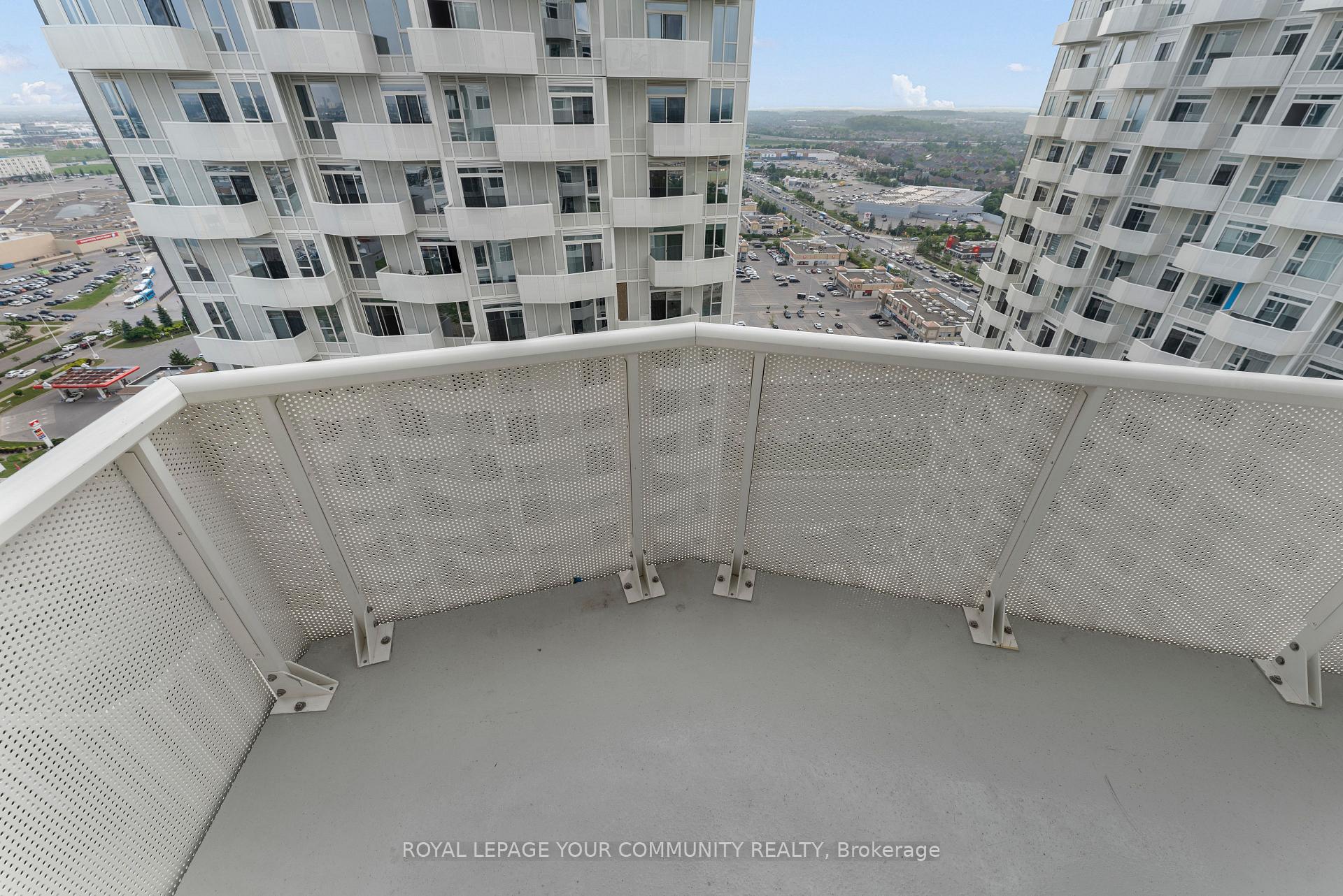 Photo 9 of Unit 2402, 474 Caldari Road, Vaughan, Concord — HOMEH