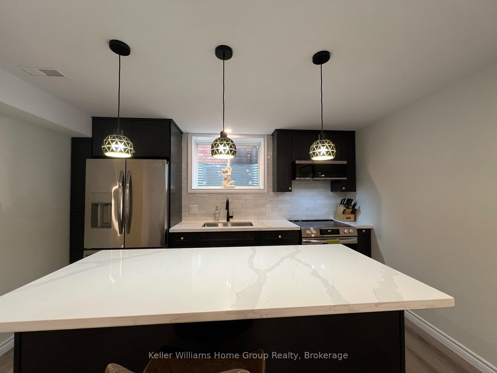 Photo 3 of 291 Colonial Drive, Guelph, Pineridge/Westminster Woods — HOMEH