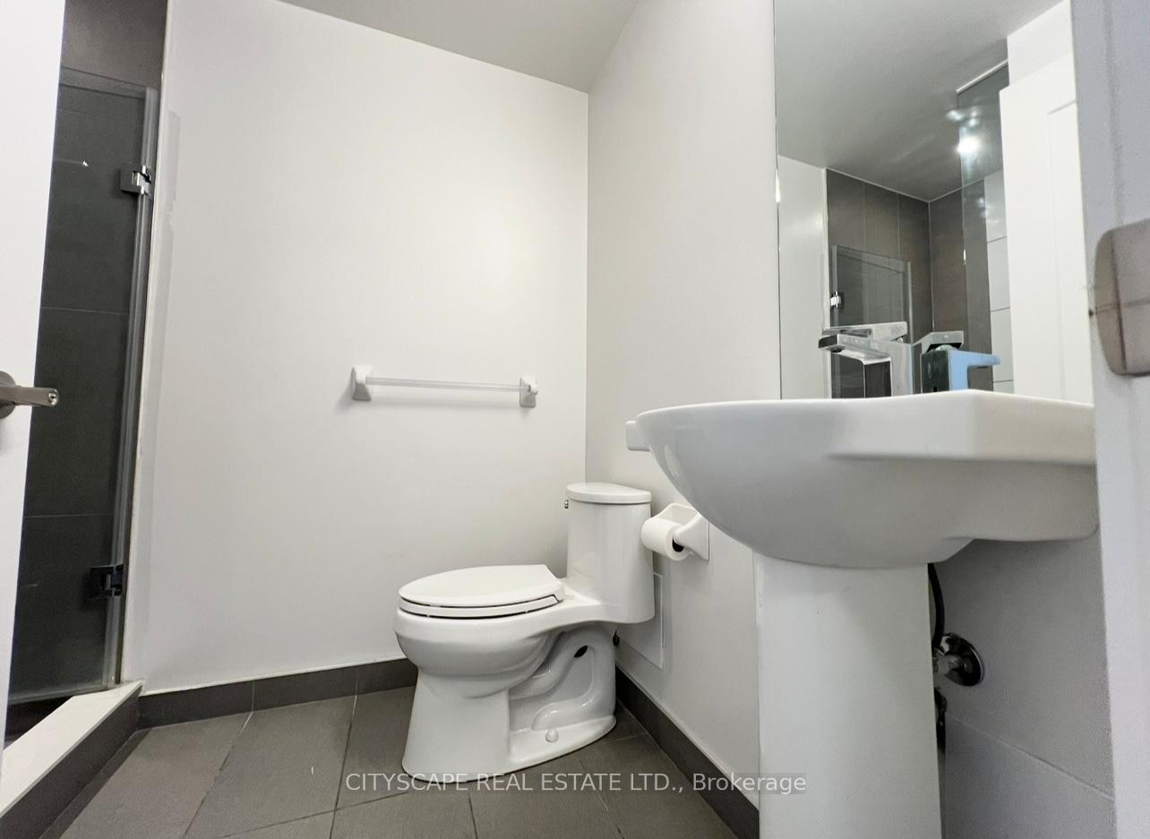 Photo 5 of Unit 1207, 70 Princess Street E, Toronto, Waterfront Communities — HOMEH