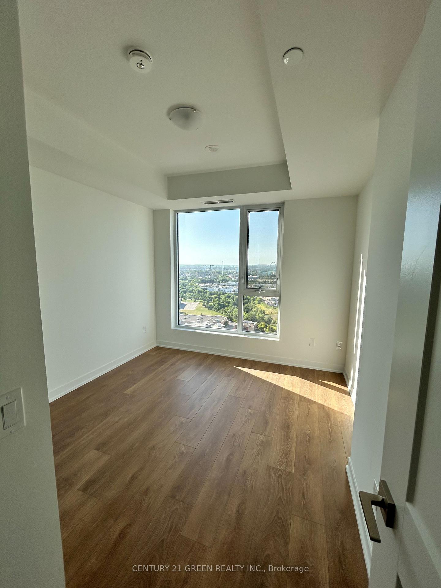 Photo 3 of Unit 2427, 498 Caldari Road, Vaughan, Concord — HOMEH