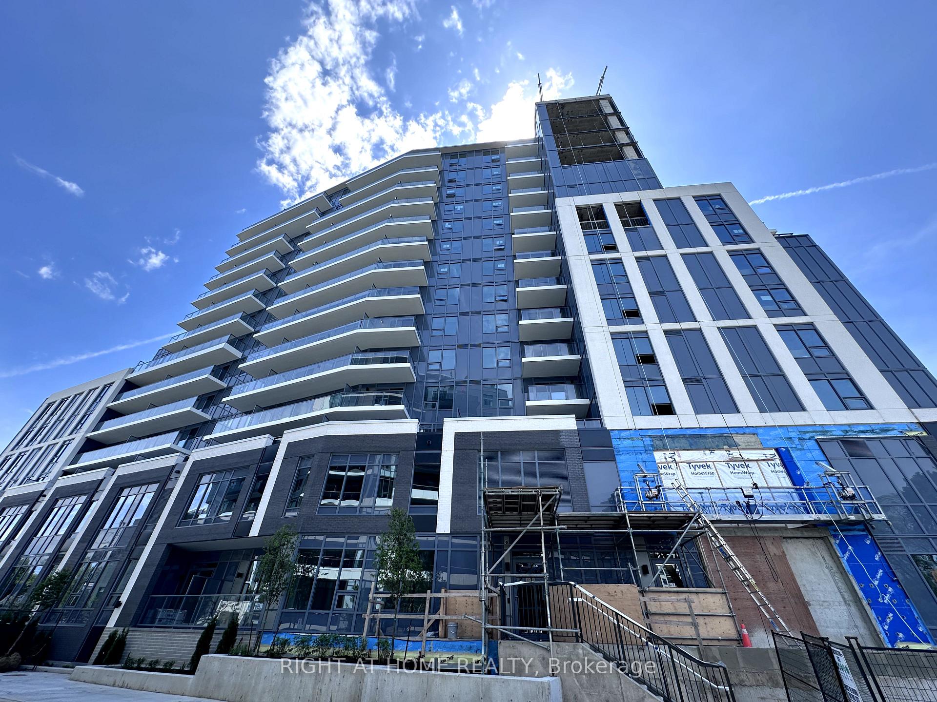 Front of Unit 511, 93 Arthur St Street S