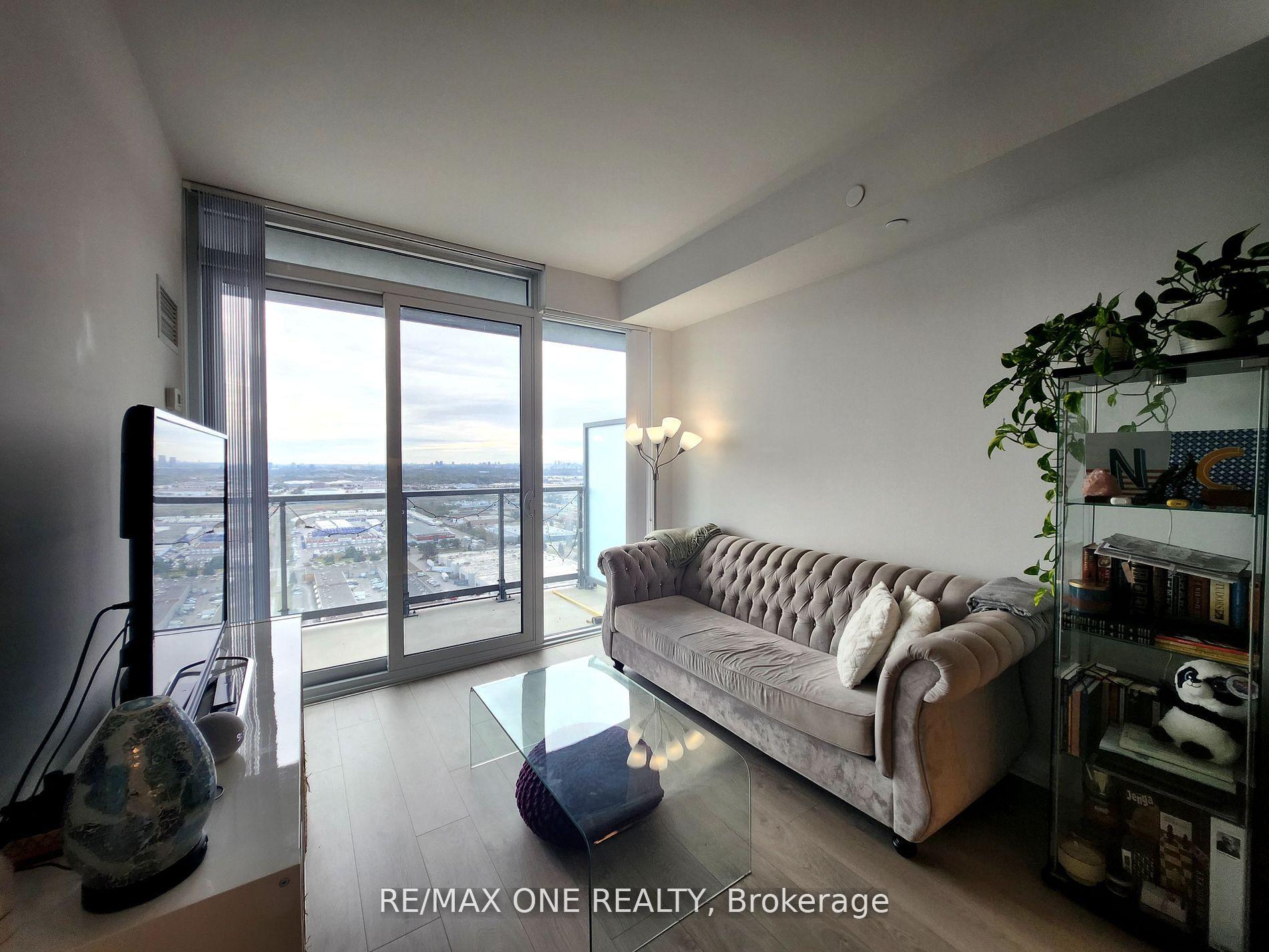 Front of Unit 3216, 7895 Jane Street