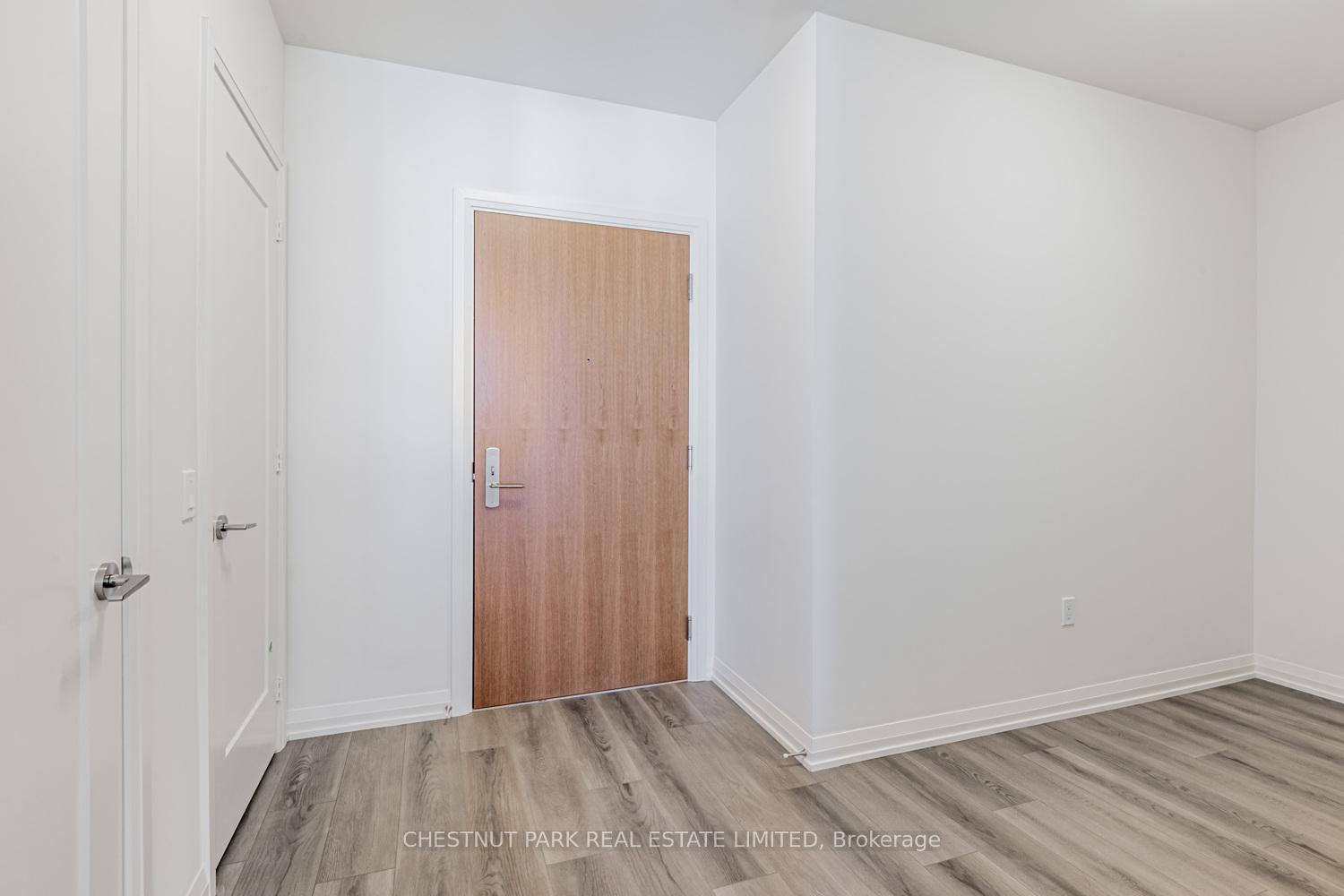 Photo 2 of Unit 2717, 8960 Jane Street, Vaughan, Vellore Village — HOMEH