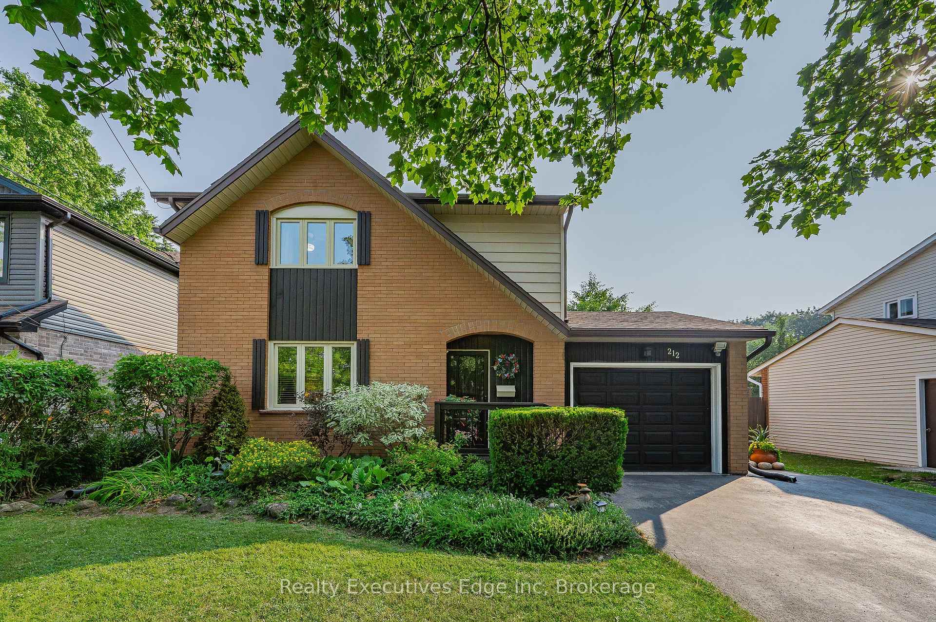 Photo 1 of 212 Edinburgh Road N, Guelph, Junction/Onward Willow — HOMEH