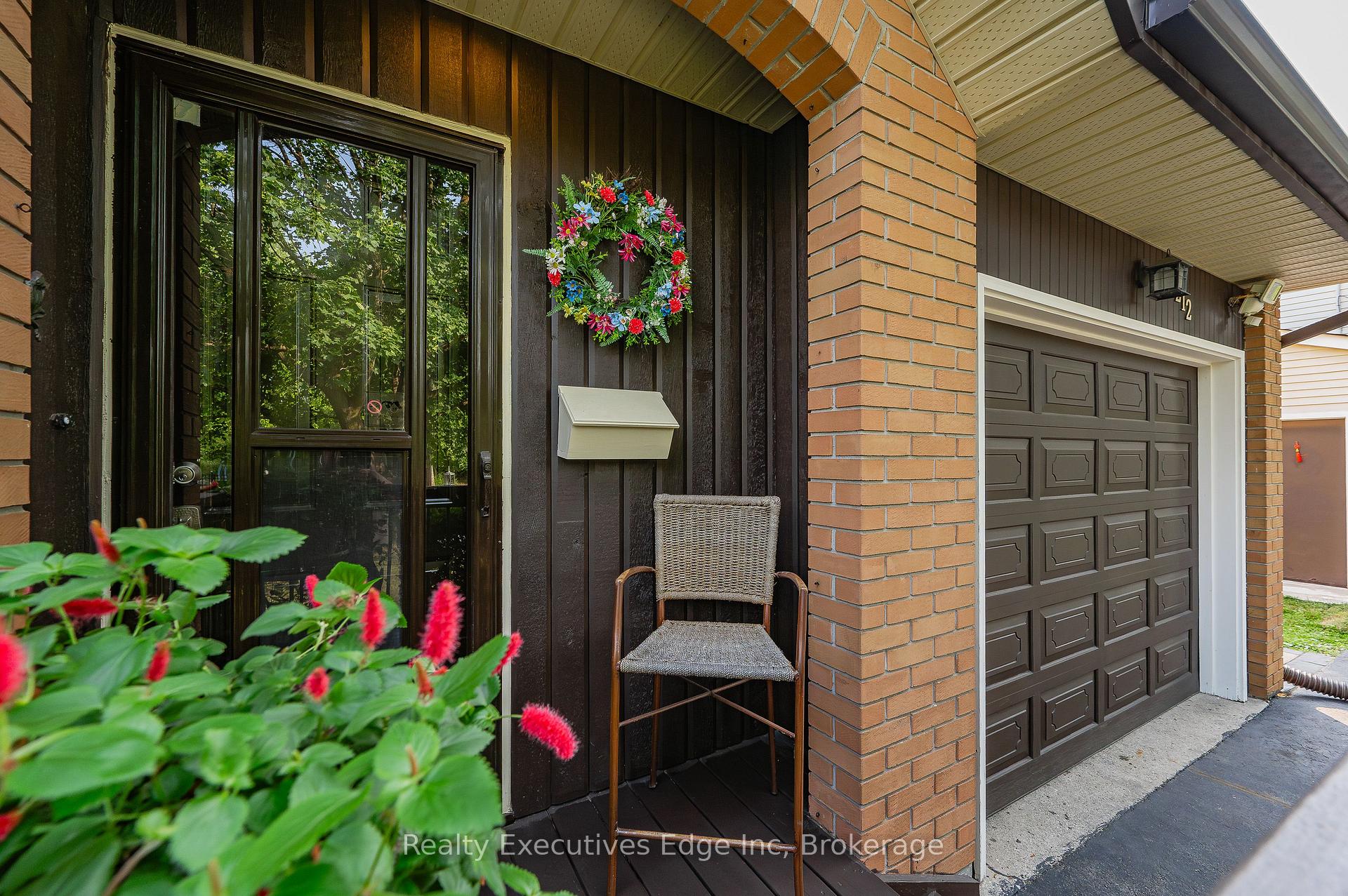 Photo 2 of 212 Edinburgh Road N, Guelph, Junction/Onward Willow — HOMEH