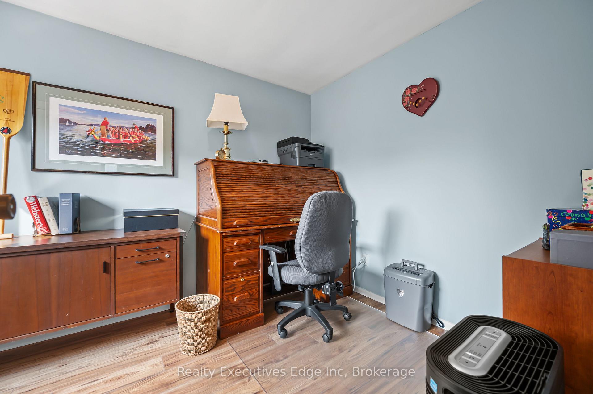 Photo 18 of 212 Edinburgh Road N, Guelph, Junction/Onward Willow — HOMEH