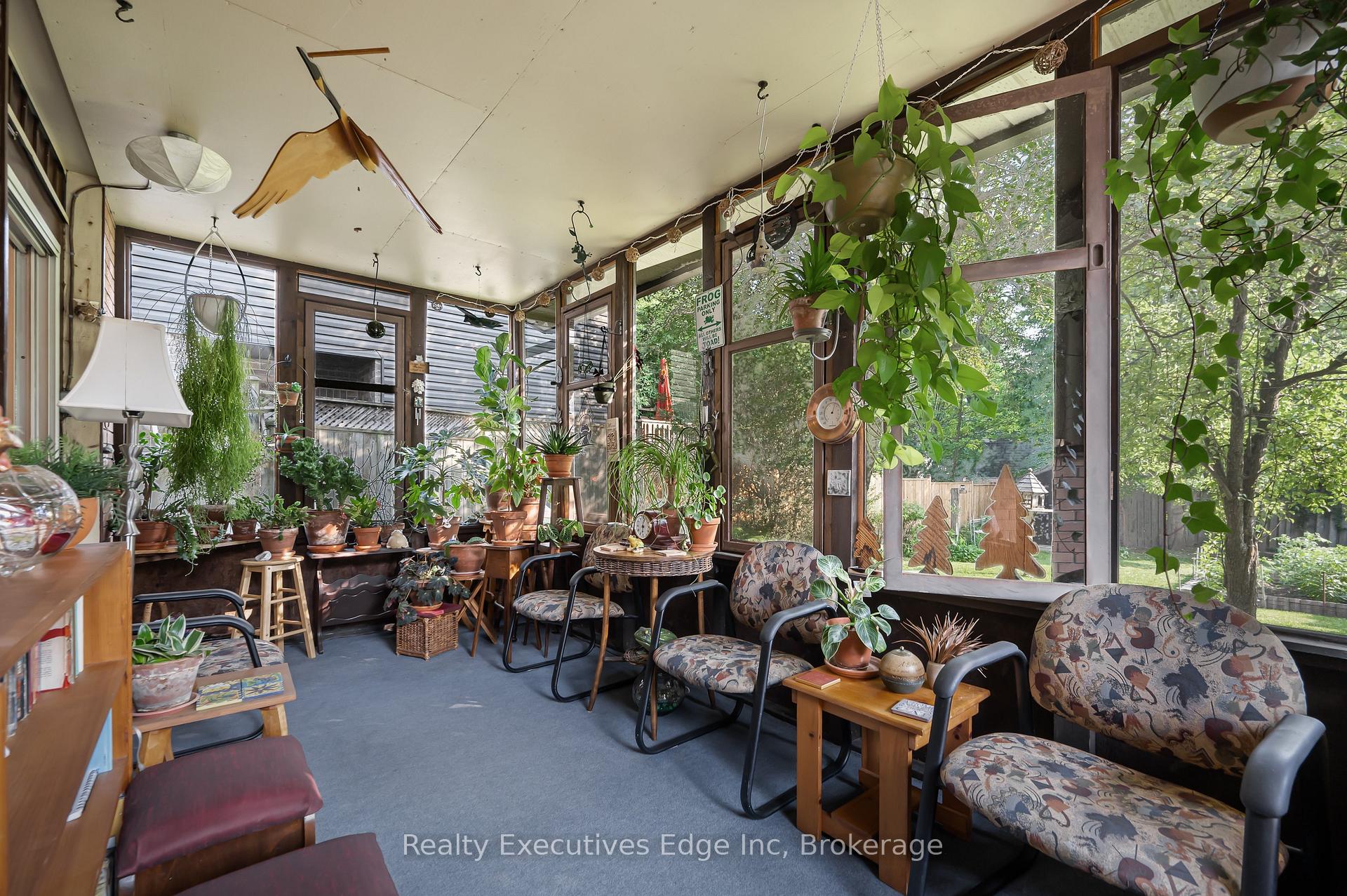 Photo 30 of 212 Edinburgh Road N, Guelph, Junction/Onward Willow — HOMEH