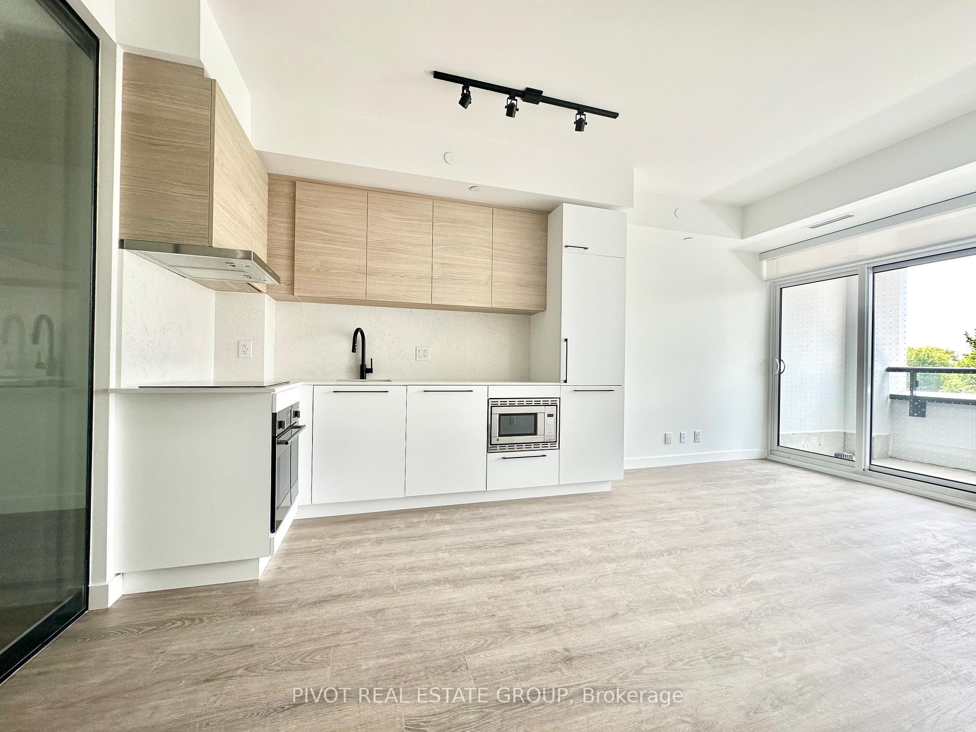 Photo 3 of Unit 420, 1050 Eastern Avenue, Toronto, The Beaches — HOMEH