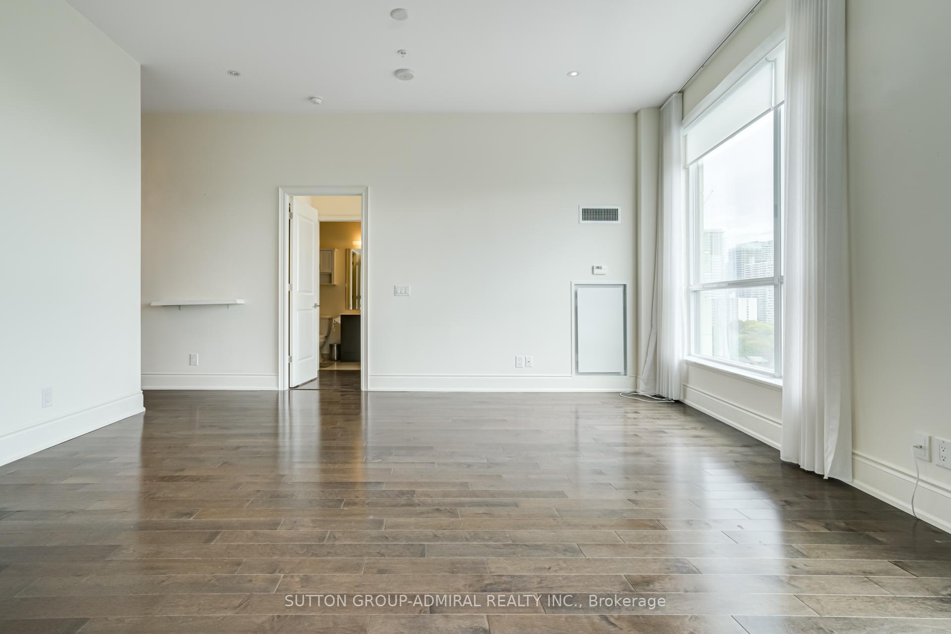 Photo 6 of Unit 1006, 23 Glebe Road W, Toronto, Yonge-Eglinton — HOMEH
