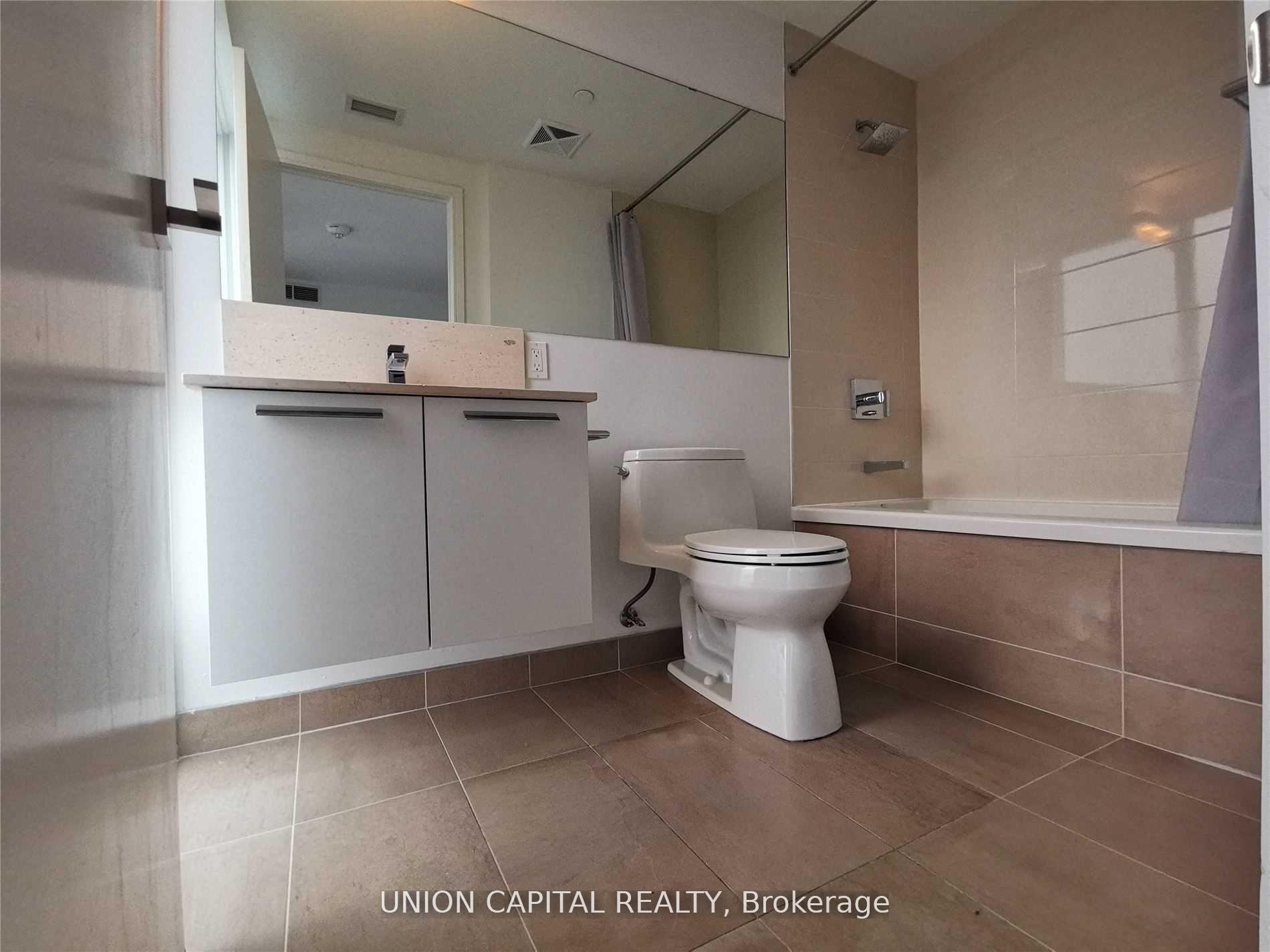 Photo 2 of Unit 3101, 28 Wellesley Street E, Toronto, Church-Yonge Corridor — HOMEH