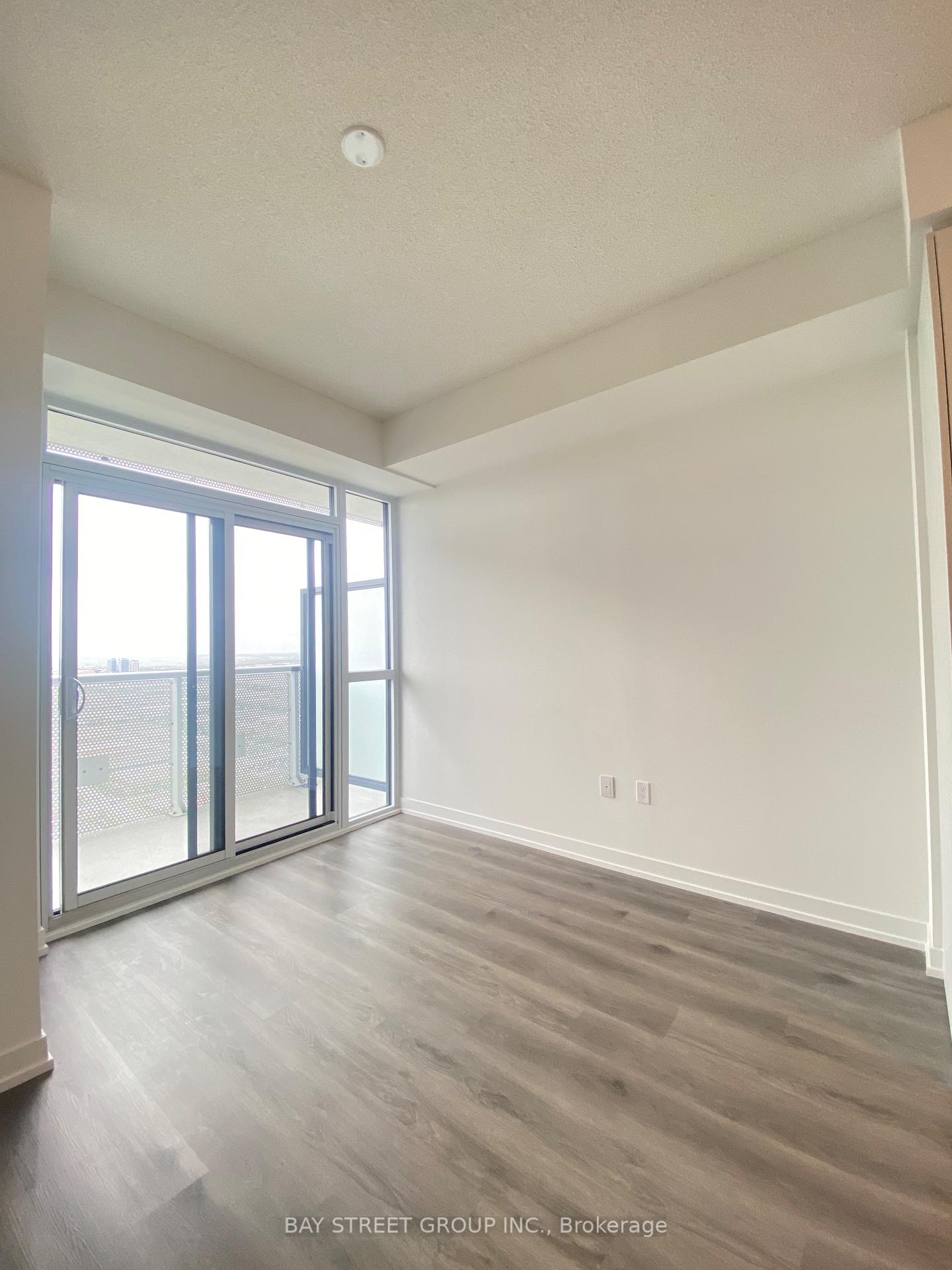 Photo 13 of Unit 4910, 225 Commerce Street, Vaughan, Vaughan Corporate Centre — HOMEH