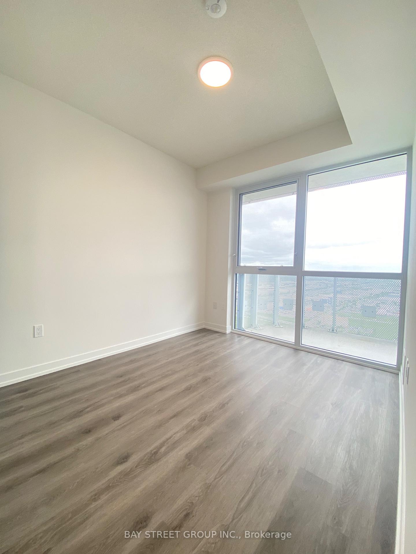 Photo 8 of Unit 4910, 225 Commerce Street, Vaughan, Vaughan Corporate Centre — HOMEH