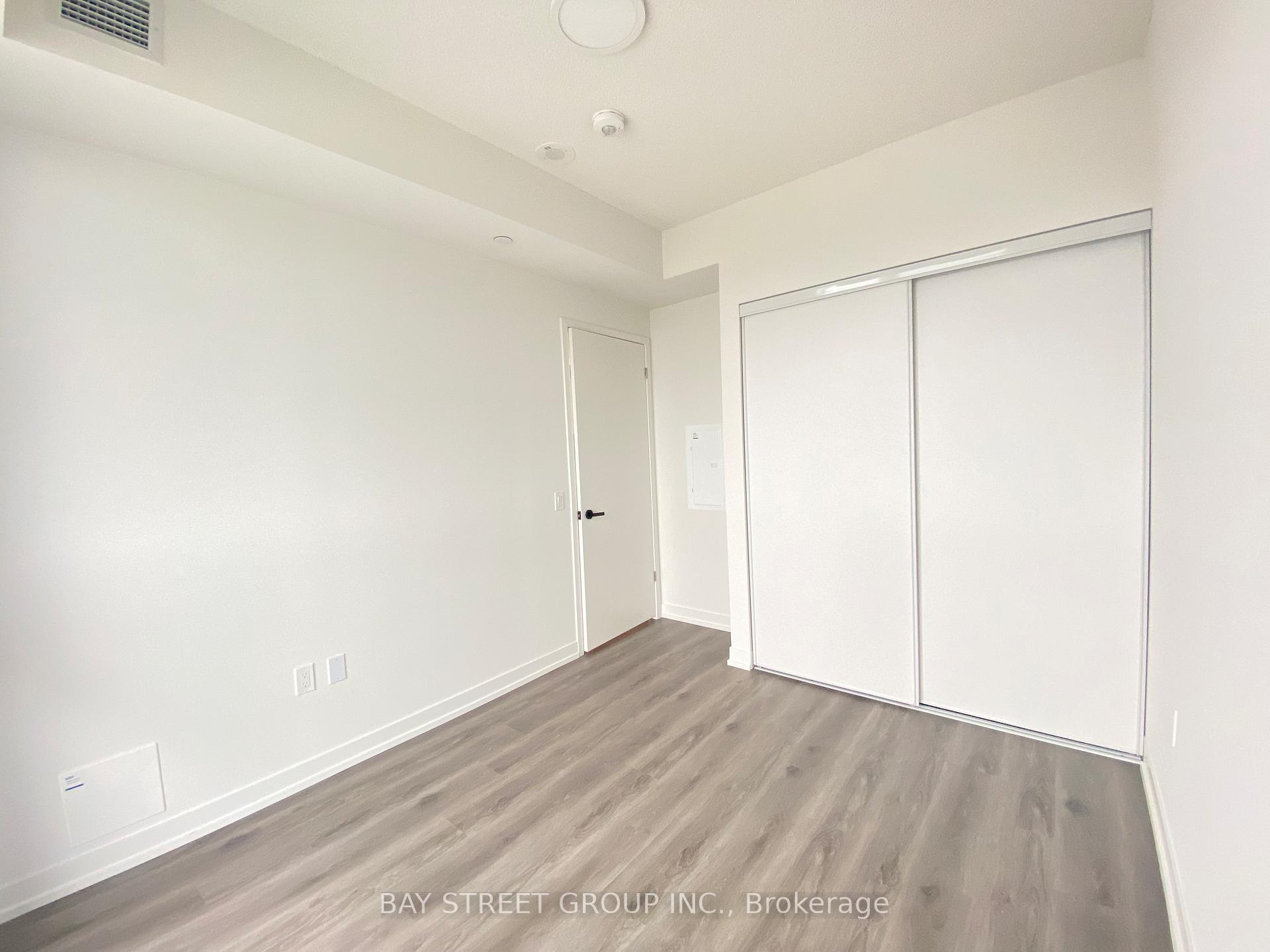 Photo 10 of Unit 4910, 225 Commerce Street, Vaughan, Vaughan Corporate Centre — HOMEH