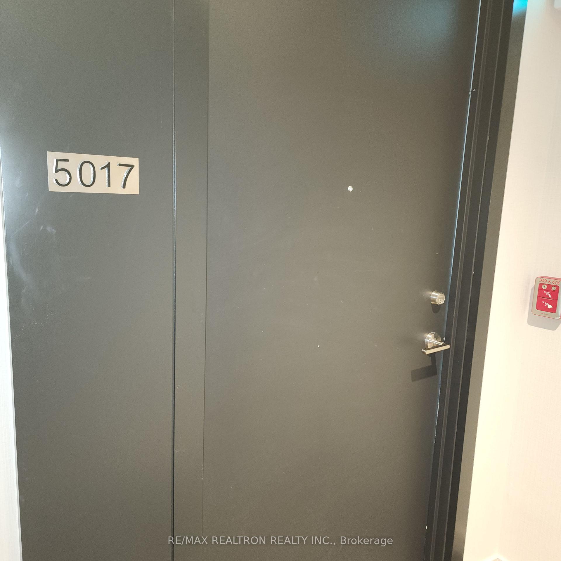 Front of Unit 5017, 252 Church Street