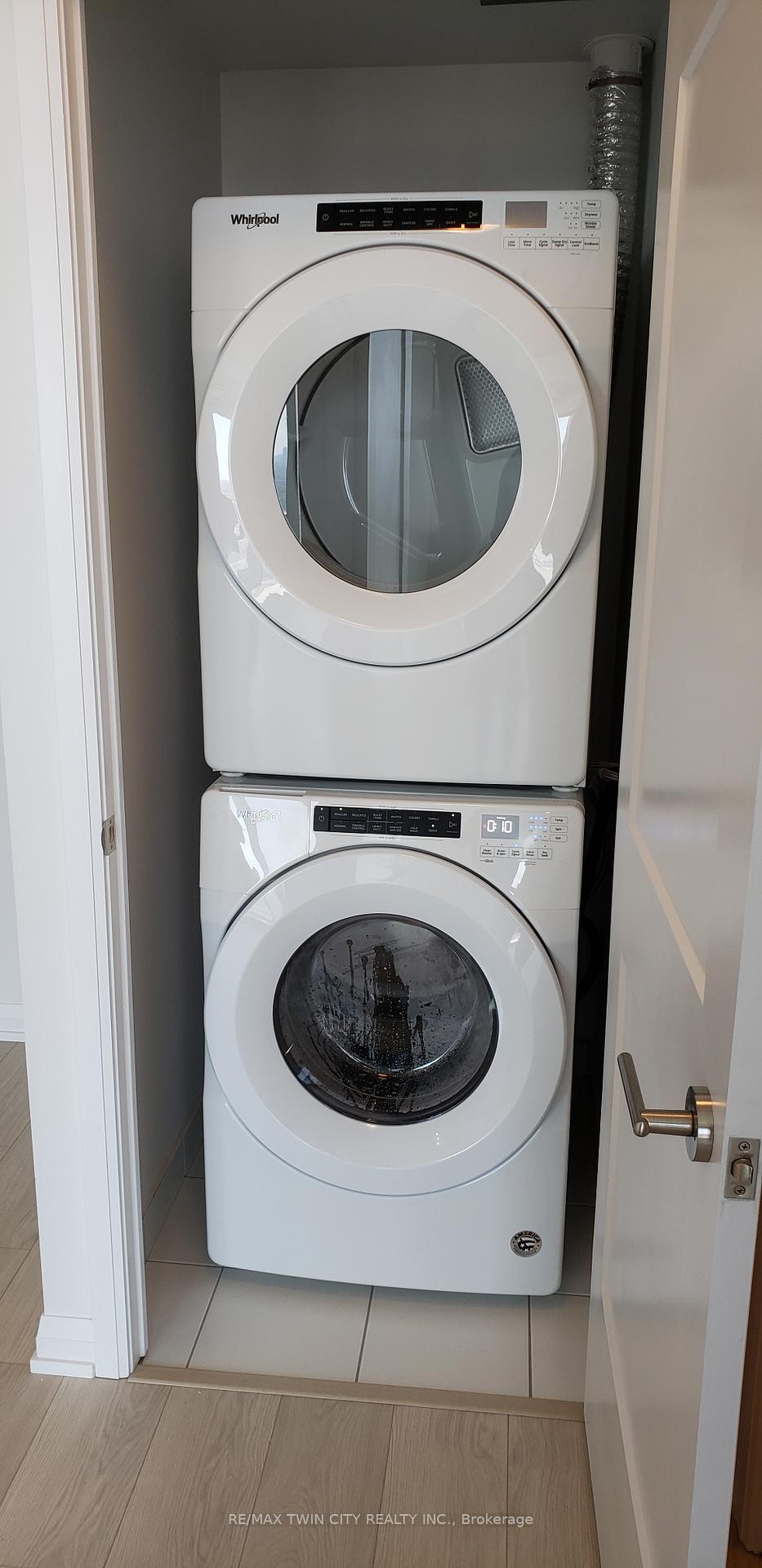 Photo 3 of Unit 3501, 7895 Jane Street, Vaughan, Concord — HOMEH