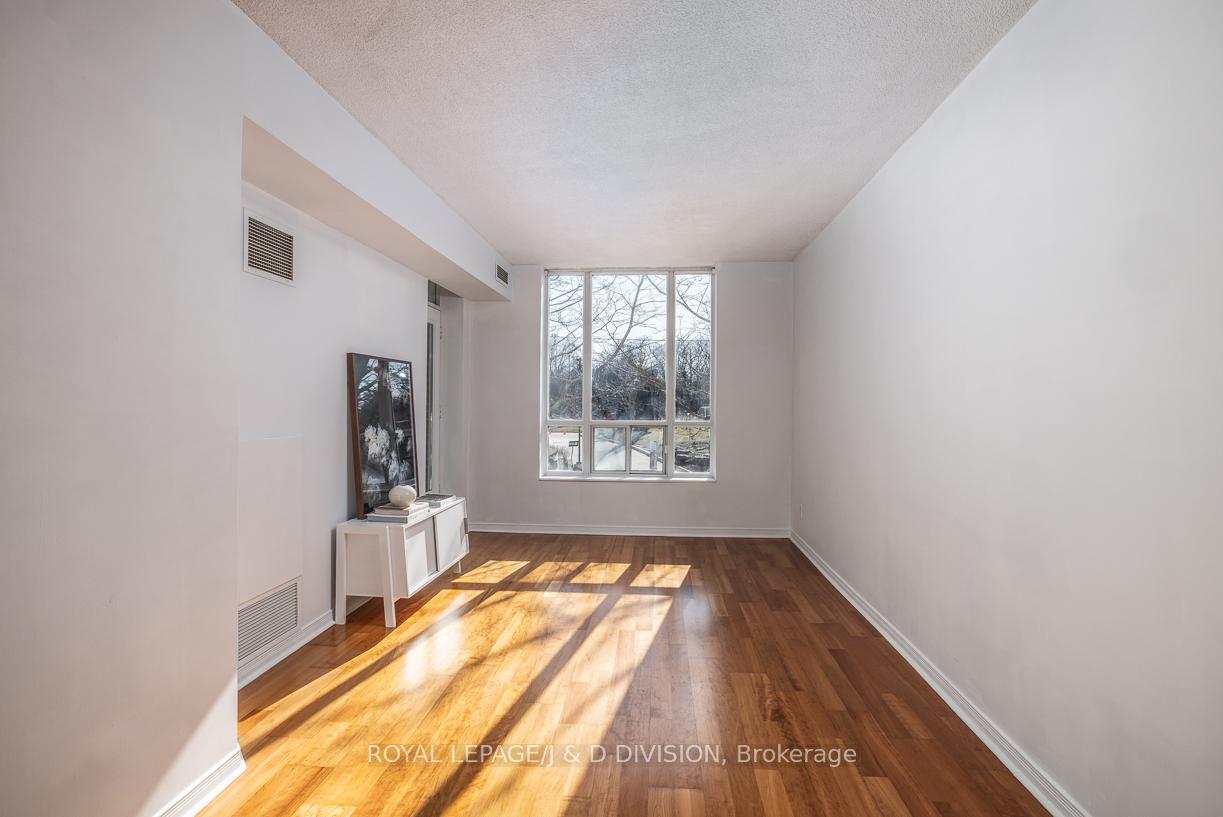 Photo 2 of Unit 207, 485 Rosewell Avenue, Toronto, Lawrence Park South — HOMEH