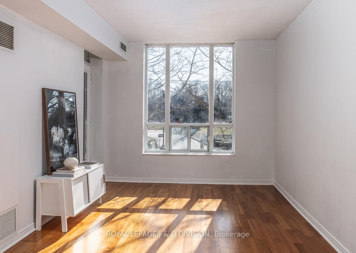 Photo 6 of Unit 207, 485 Rosewell Avenue, Toronto, Lawrence Park South — HOMEH