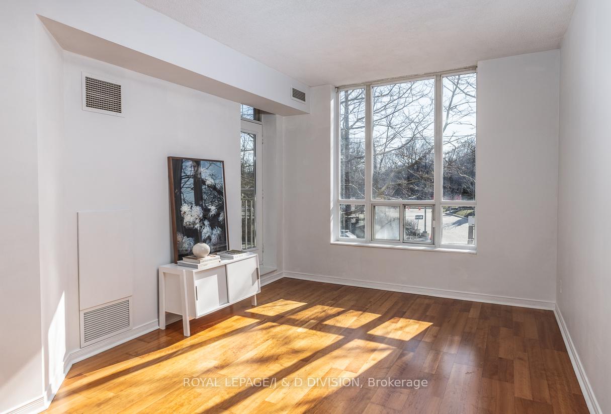 Photo 10 of Unit 207, 485 Rosewell Avenue, Toronto, Lawrence Park South — HOMEH