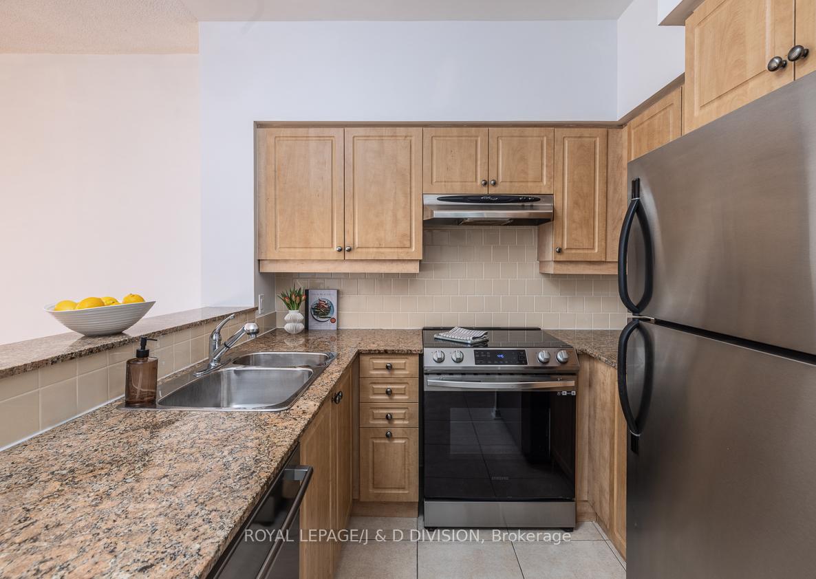 Photo 15 of Unit 207, 485 Rosewell Avenue, Toronto, Lawrence Park South — HOMEH