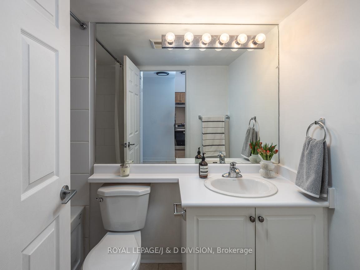 Photo 17 of Unit 207, 485 Rosewell Avenue, Toronto, Lawrence Park South — HOMEH