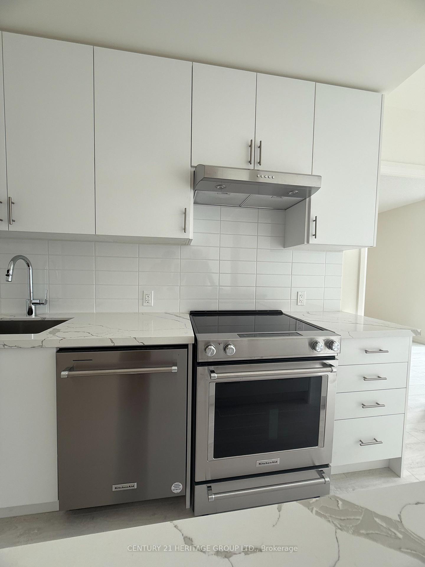 Photo 4 of Unit 619, 8960 Jane Street, Vaughan, Vellore Village — HOMEH