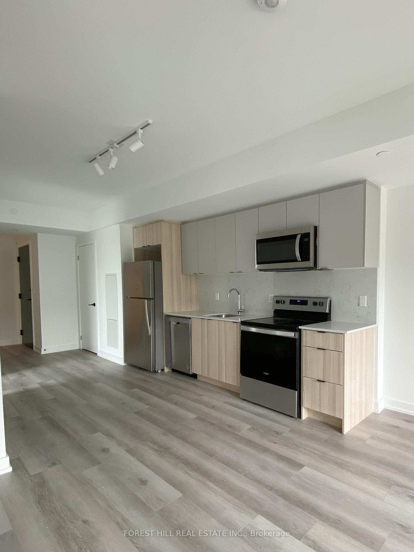 Photo 8 of Unit 509, 2000 Bathurst Street, Toronto, Humewood-Cedarvale — HOMEH