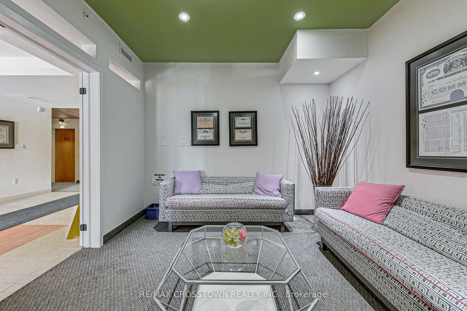 Photo 18 of Unit 208, 720 Yonge Street, Barrie, Painswick South — HOMEH