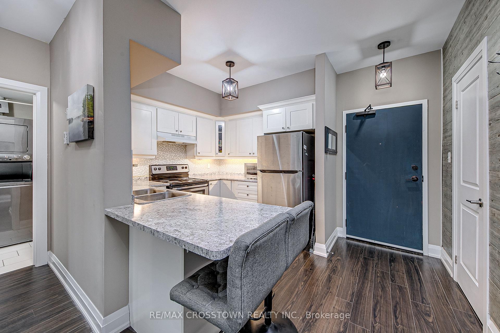 Photo 10 of Unit 208, 720 Yonge Street, Barrie, Painswick South — HOMEH